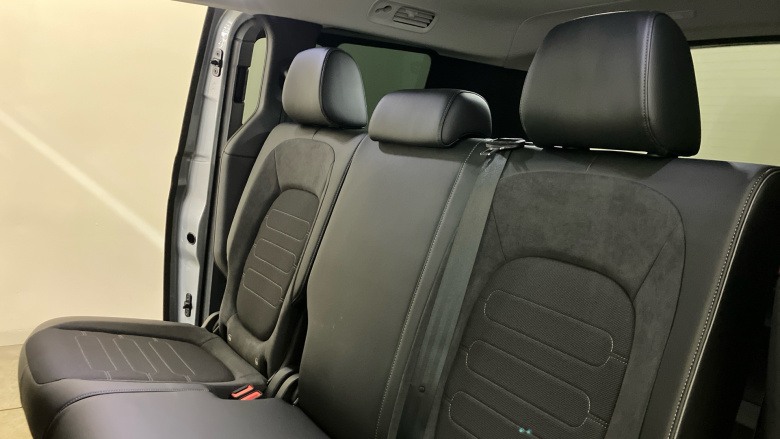 Volkswagen ID. Buzz 210kW Style Pro 79kWh 5dr Auto [Design+] Electric Estate